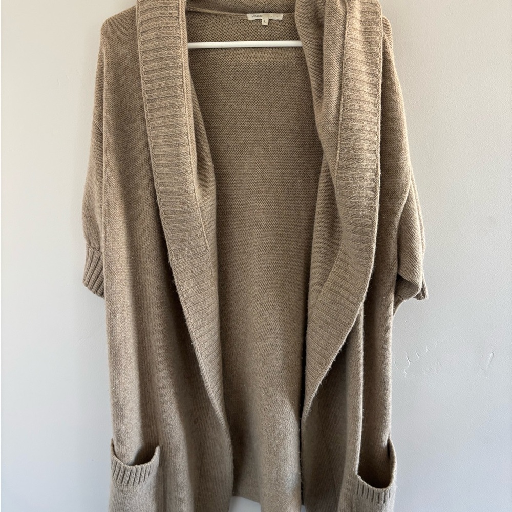 Stunning VINCE Alpaca, Wool and Cashmere Camel Short-Sleeve Cardigan Sweater (L) - Picture 3 of 10